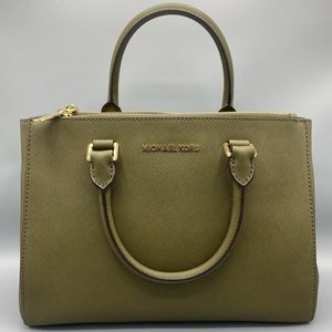 Michael Kors | Double Zip Jet Set Saffiano Tote